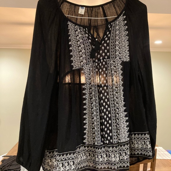 Old navy blouse - Picture 1 of 2